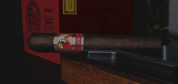 LA GLORIA CUBANA ESTELI